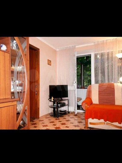 3-к. квартира, 54 м², 2/4 эт.