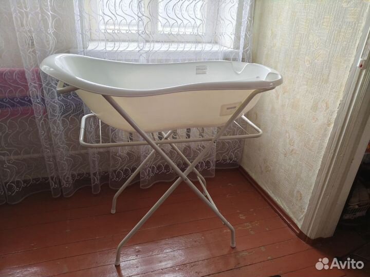 Детская ванночка с подставкой Kidwick