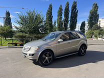 Mercedes-Benz M-класс 5.0 AT, 2005, 250 000 км, с пробегом, цена 945 000 руб.