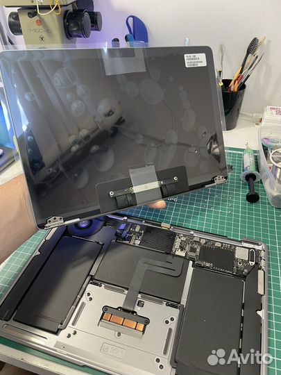 Замена аккумулятора Apple MacBook Air / Pro