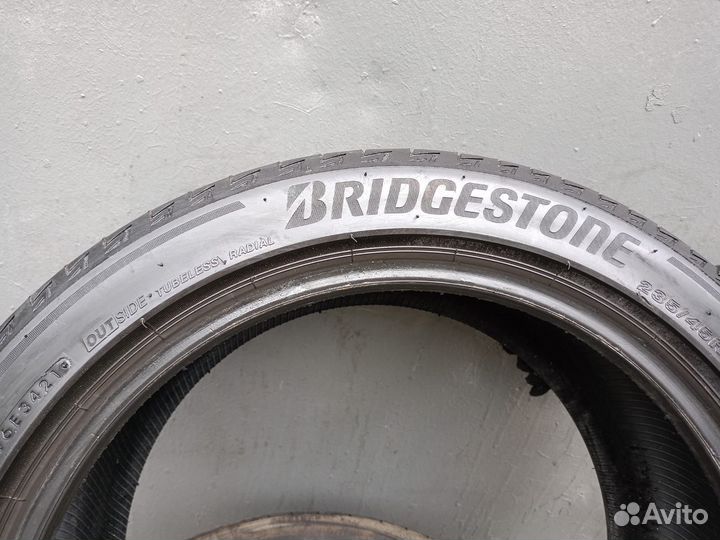 Bridgestone Turanza T005A 235/45 R18 94W