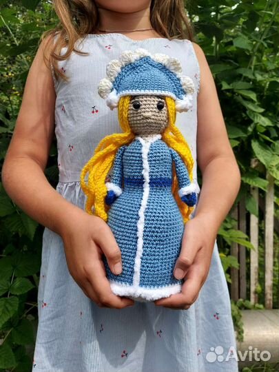 Снегурочка кукла вязаная крючком