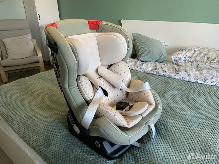 Автокресло happy baby passenger v2 зеленое