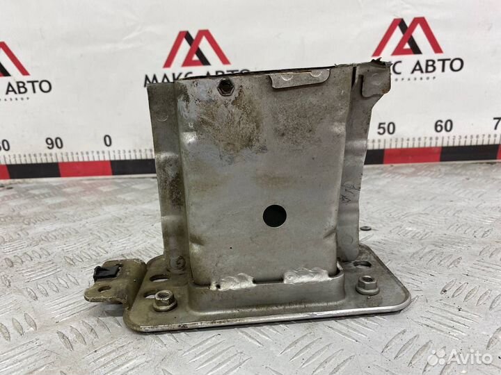 Б/У крепление усилителя бампера (лонжерон