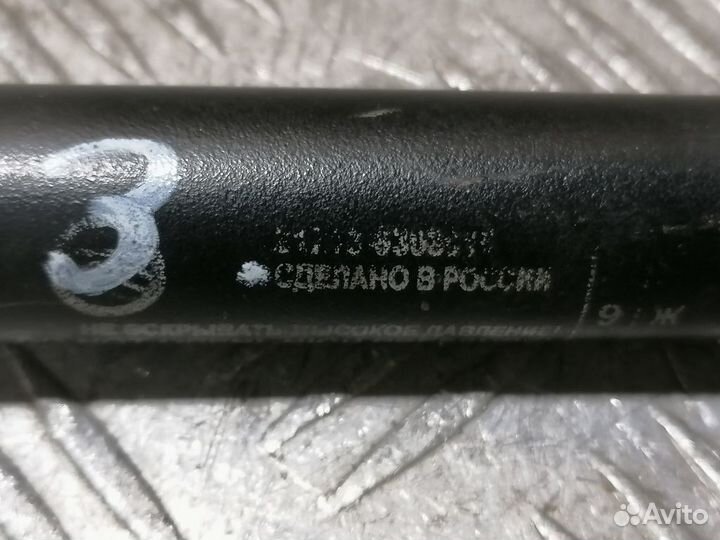 Амортизатор двери багажника Vaz Niva