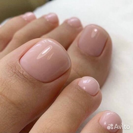 Модель на гель-лак, маникюр/педикюр