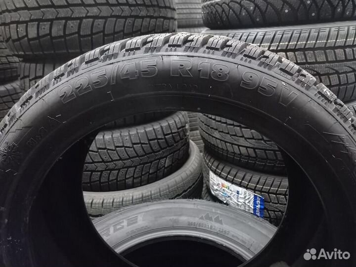 Tigar Winter 225/45 R18 и 245/40 R18