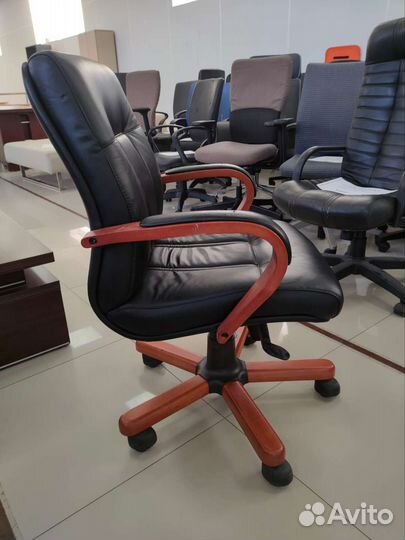 Кресло, кресло руководителя, кресло компьютерное