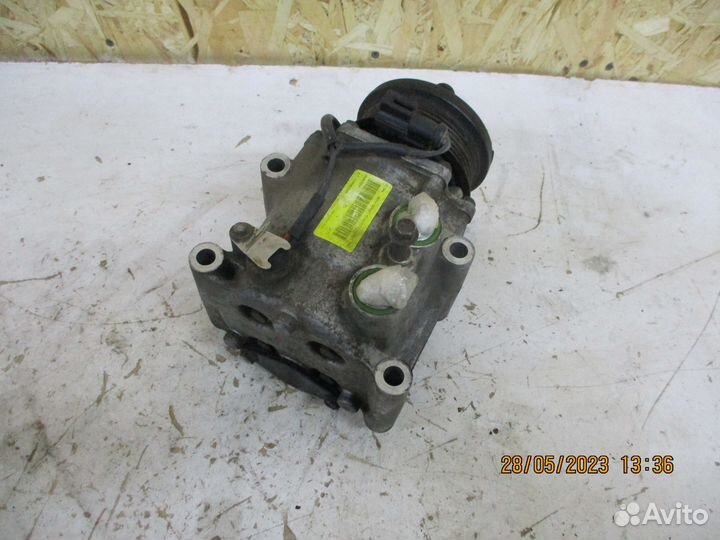 Компрессор кондиционера Форд Фиеста мк5