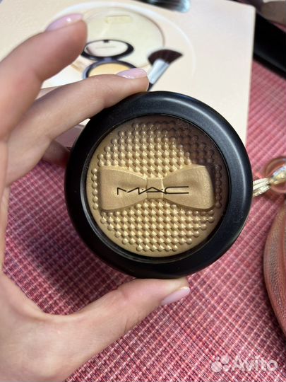 Хайлайтер MAC Skinfinish