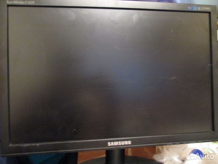 Монитор Samsung E1920nw 19