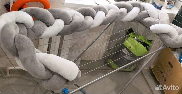 Бортики в детскую кроватку косичка 240