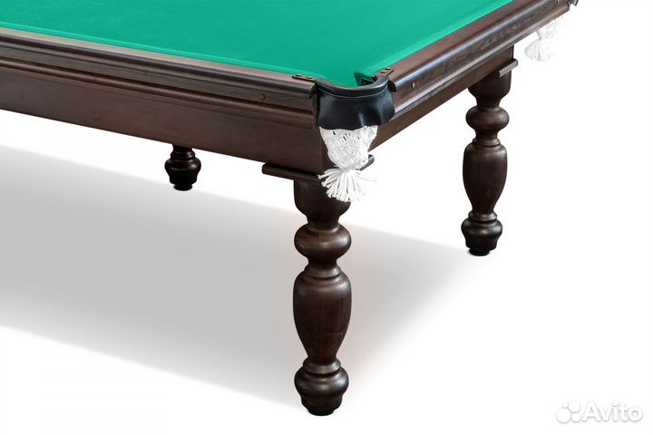 Стол / пирамида 