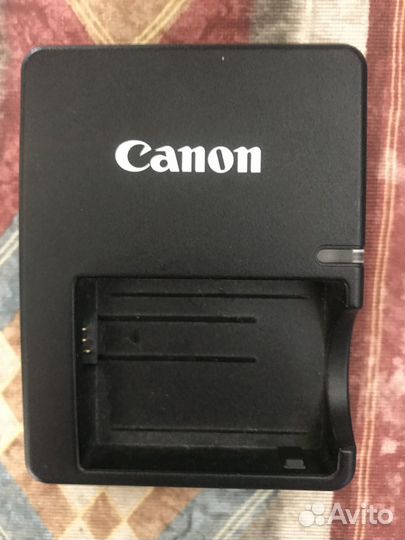Зарядное устройство canon