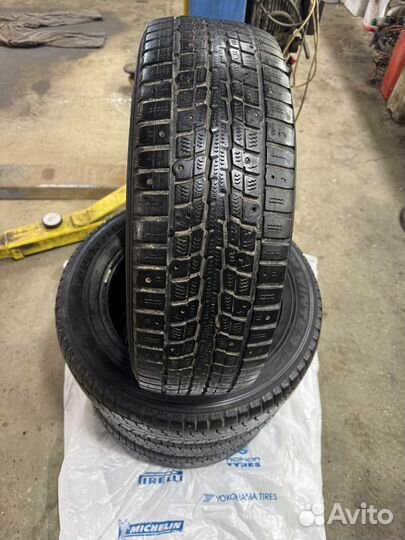 Dunlop SP Winter Ice 01 205/60 R16