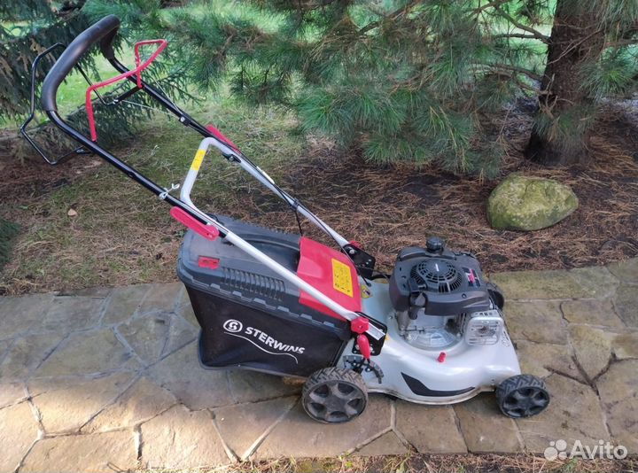 Газонокосилка бензиновая