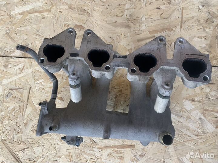 Nissan almera classic коллектор впускной