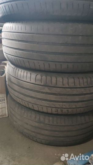 Michelin Primacy 4 215/60 R17