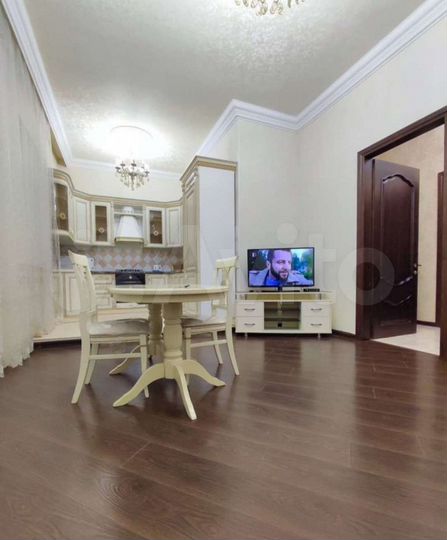 2-к. квартира, 100 м², 3/5 эт.