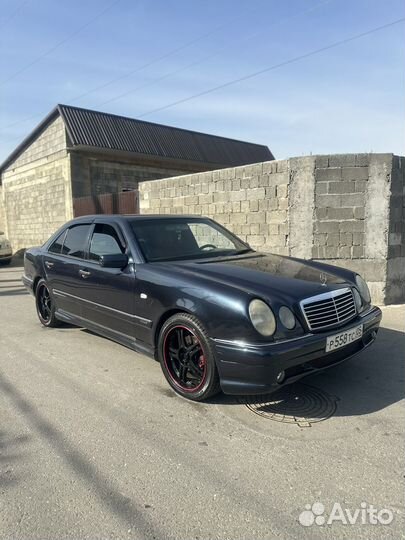 Салон на mercedes w210