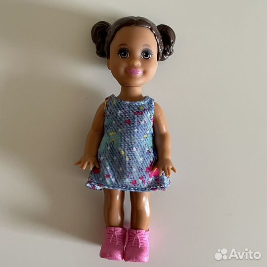 Barbie Учитель рисования GJM29