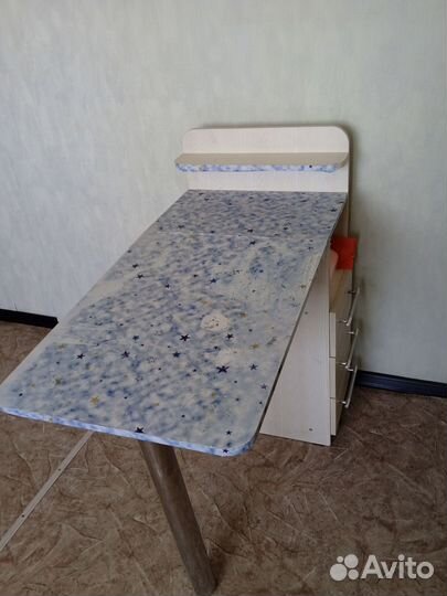 Маникюрный стол складной бу