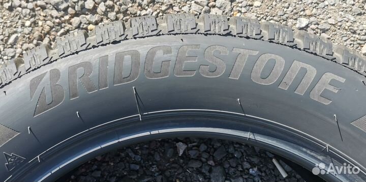 Bridgestone Ice Cruiser 7000S 205/55 R16