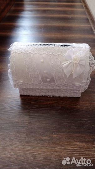 Свадебный сундук для денег