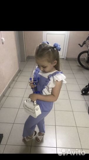 Костюм и заколка для девочки