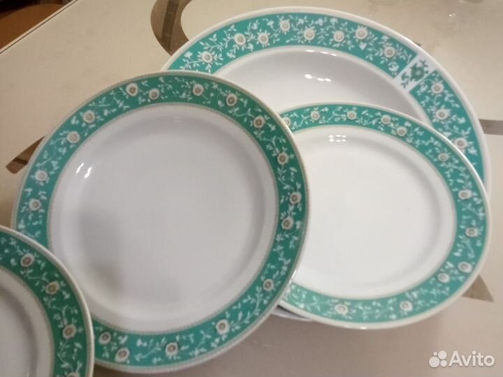 Новогодний набор тарелок и большое блюдо 32 см