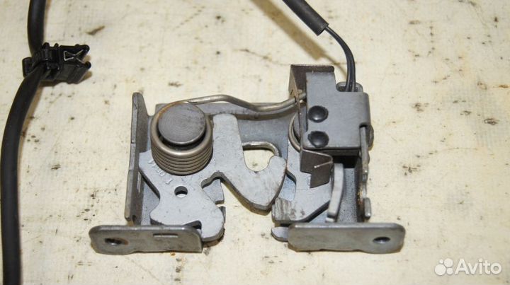 Замок капота LH BMW X5 E70