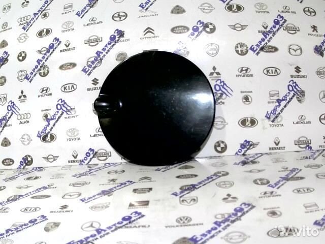 Лючок бензобака (черный) Ford Focus II 2005-2008