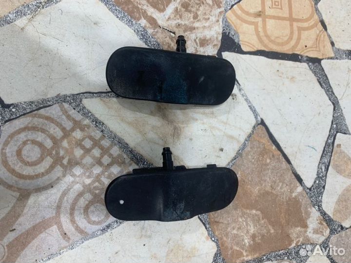 Форсунка стеклоомывателя Audi A5 купе 1.8 2008