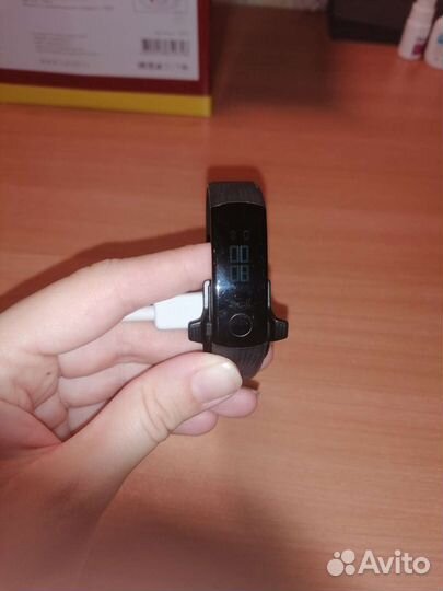 Фитнес браслет honor Band 3