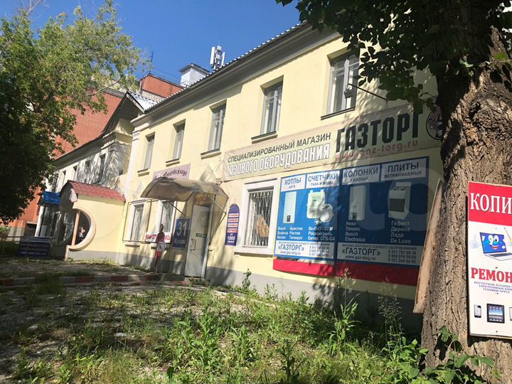 Помещение 340 м² на первой линии с отд. входом