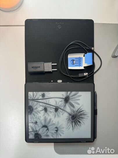 Amazon Kindle Scribe 64 GB + Premium Pen