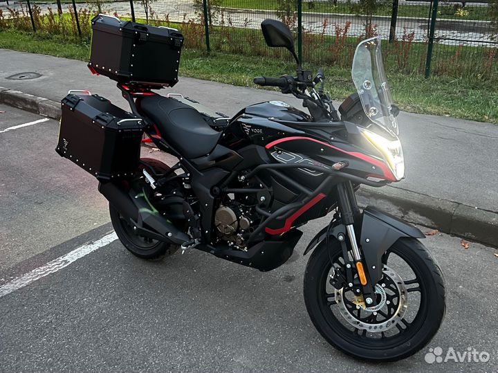 Voge 300 DS Adventure новый с кофрами