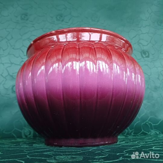 Горшок антикварный