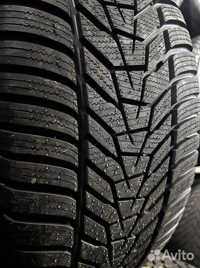Hankook Winter I'Cept Evo 3 W330 285/30 R21 и 255/35 R21