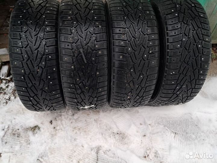 Nokian Tyres Hakkapeliitta 1 215/55 R17