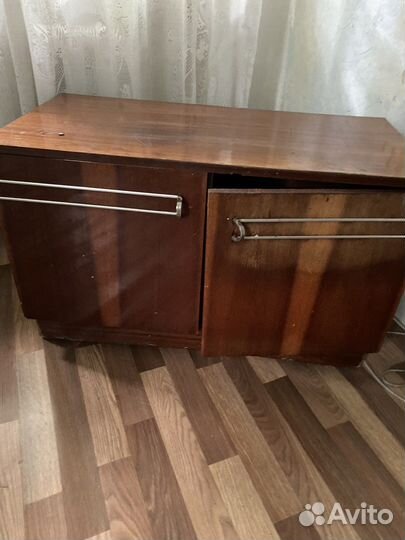 Тумба под телевизор