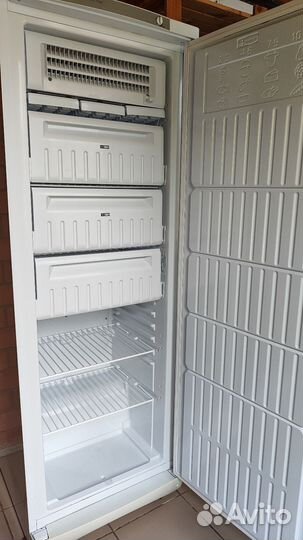 Морозильная камера Indesit sfr167nf.002