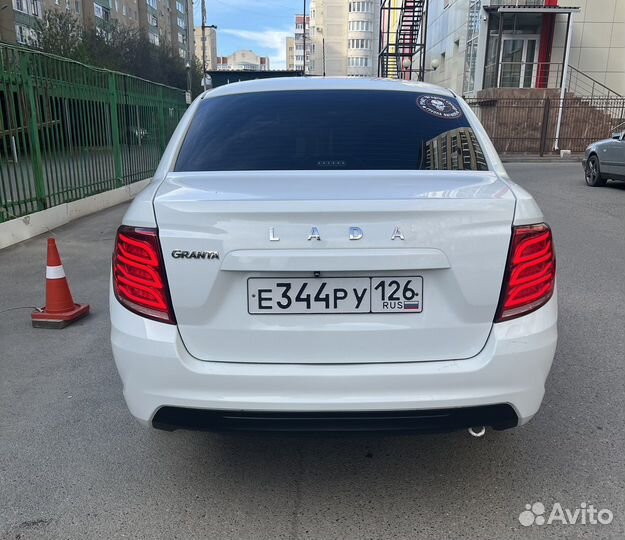 Фары Задние на Гранту фл (Мерседес)