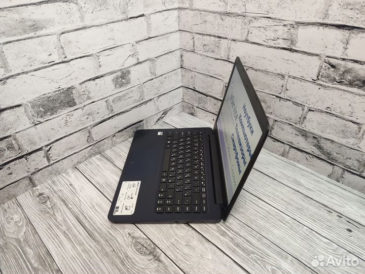 Ноутбук Asus 4 ядра/DDR3-2Gb/SSD/HDD/14