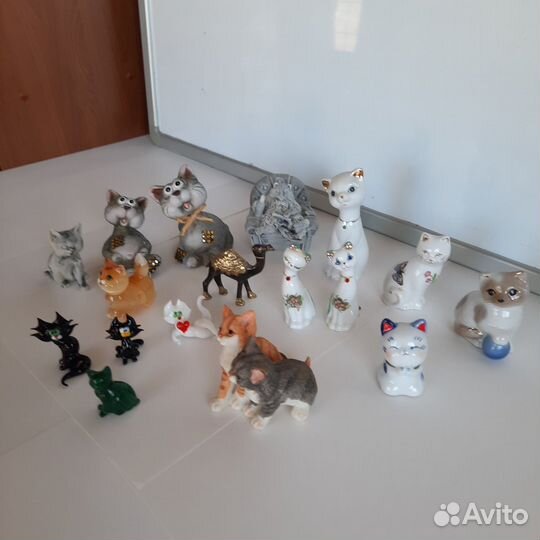 Статуэтка кошки
