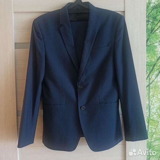 Школьный костюм