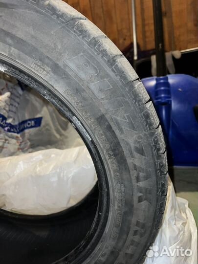 Bridgestone Blizzak Revo GZ 225/55 R17 97S