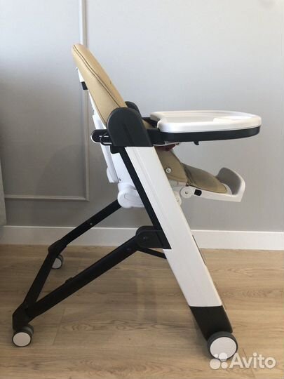 Стульчик для кормления Peg-Perego Siesta Follow Me