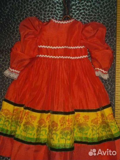 Платье на куклу