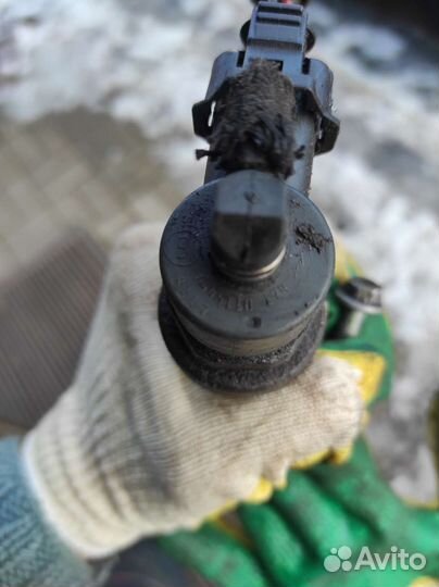 Форсунка Опель Астра Н 1,7 cdti 0445110175